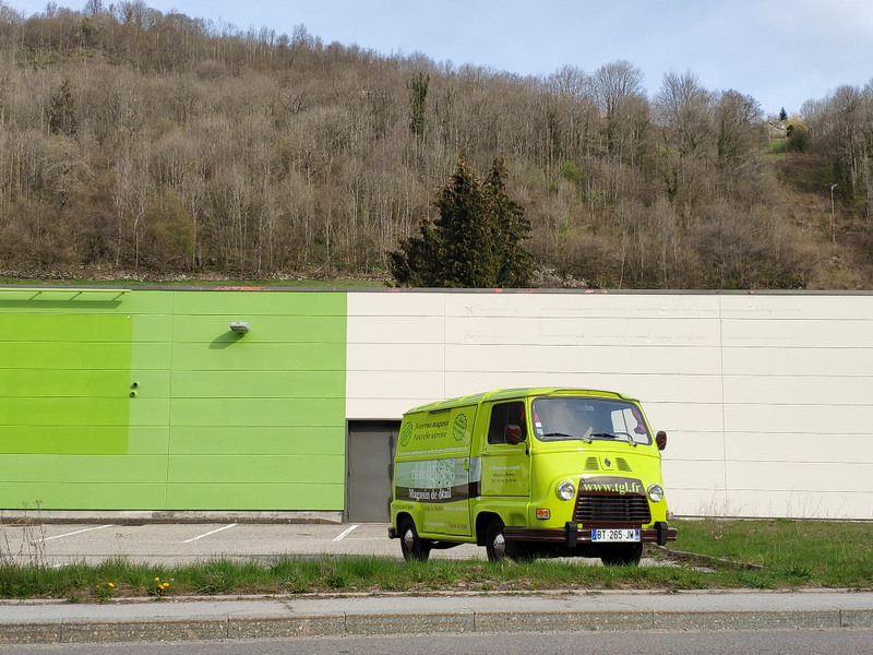An obscure French van from Renault
